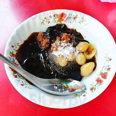 บัวลอยน้ำขิง แปะก๊วย เต้าฮวย