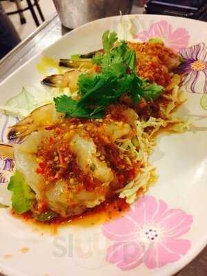 แสงชัยโภชนา