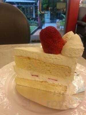 ซัมธิงสวีทเบเกอรี่คาเฟ่