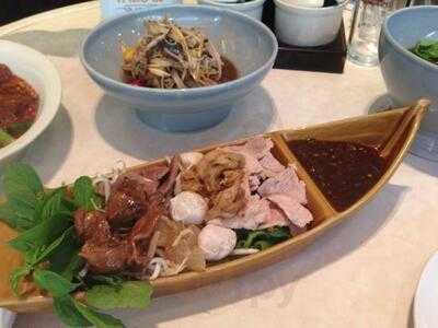 ก๋วยเตี๋ยวเรือท่าสยาม