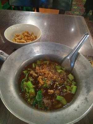 ก๋วยเตี๋ยวเรือท่าสยาม