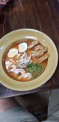 ก๋วยเตี๋ยวไก่ฉีกเข้ากรุง