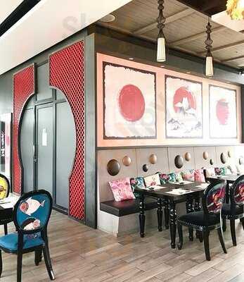 Clover Sky Bar & Restaurant