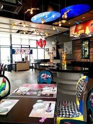 Clover Sky Bar & Restaurant