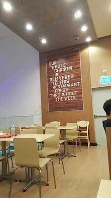 Kfc - Gateway Ekkamai