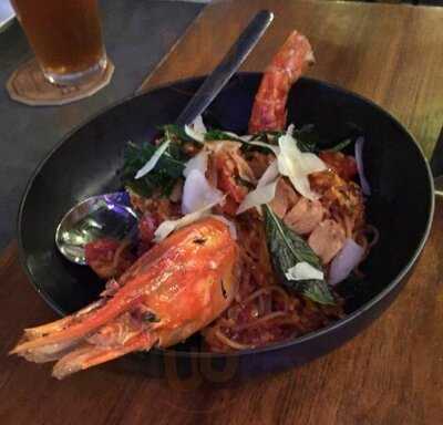 เอสสามสิบสามบายสิงห์