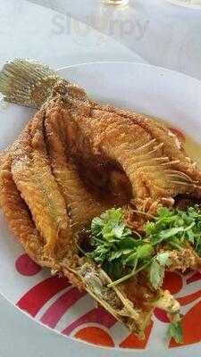 ร้านอาหาร เรืองฤทธิ์ซีฟู้ด