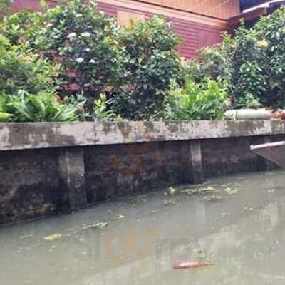 แบงค็อกบิสโทรริเวอร์ฟร้อนท์