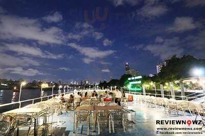 ภัตตาคาร ยกยอมารีน่า