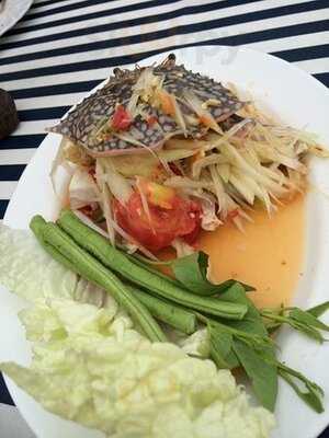 ภัตตาคาร ยกยอมารีน่า