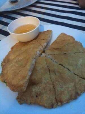 ภัตตาคาร ยกยอมารีน่า