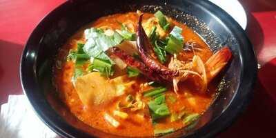 สืบ กุ้งอบ