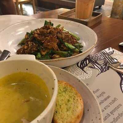 ไอเบอร์รี่ เจอเวนิว (ทองหล่อ15)