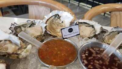 Belon Oysters & Raw Bar