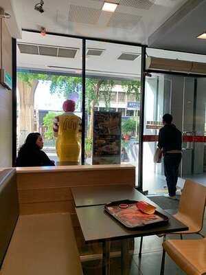 แมคคาเฟ่