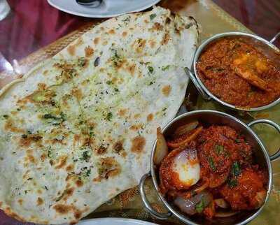 อินเดียฟู๊ด 17 : สาขา สวนพลู