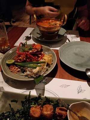 ชาม ราชครู