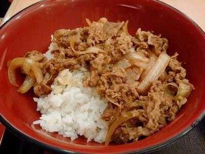 ร้านอาหารญี่ปุ่น สุคิยะ