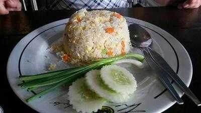 Sidewalk Café Rajchadamnoen