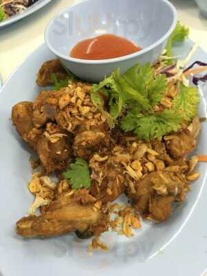 ร้านอาหาร ทะเลเผาบางอ้อ