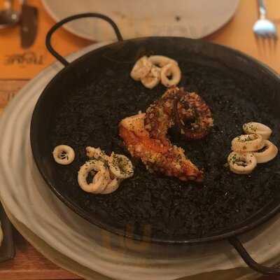 ไทม์ อีทเทอรี่ แอนด์ บาร์