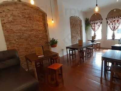 Arelom D D Organic Bistro