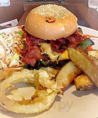 ร้านอาหาร เดอะการาจเบอร์เกอร์แอนด์กริลล์