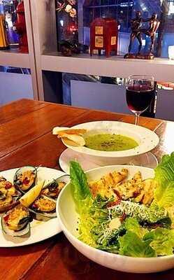 ร้านอาหาร เดอะการาจเบอร์เกอร์แอนด์กริลล์