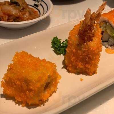 Fuji Japanese Restaurant - Emporium