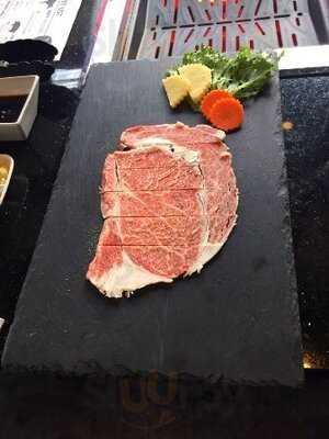 มอนสเตอร์ บีฟ