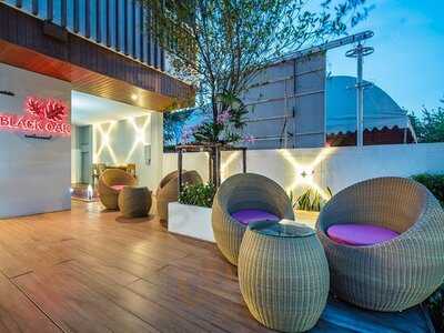 แบล็ค โอ๊ค เรสเตอรองท์