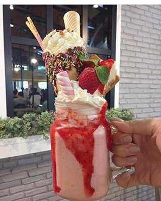 ครีม สตูดิโอ สาขา เกตเวย์ เอกมัย