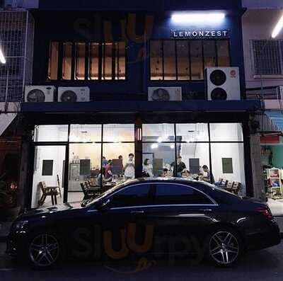 เลมอนเซสท์ คาเฟ่