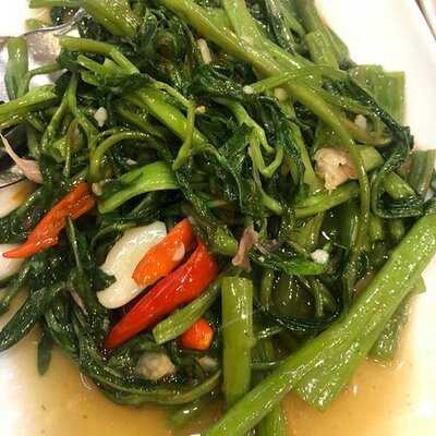 Laemcharoen Seafood Restaurant