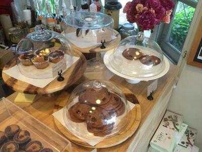 The Fat Beagle Cafe & Bake Shoppe