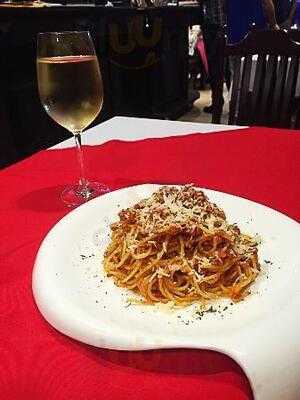 Champagne Italian And Indian Cuisine