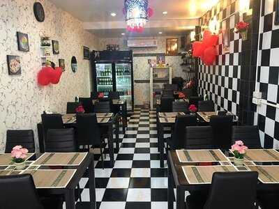 Indian Palace Of Curry