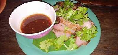 ไก่บ้านย่างเขาสวนกวางป๋านึก