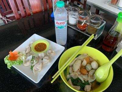 เจียงลูกชิ้นปลา