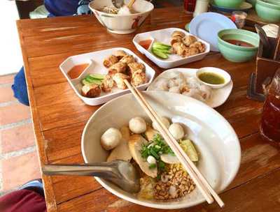 ก๋วยเตี๋ยว อ.บ้านบึง