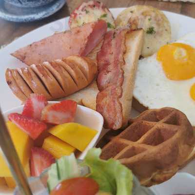 Somsiri Garden Restaurant