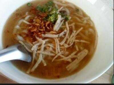 เจ๊พิศเจ๊พร ส้มตำถาด ปีกไก่ทอด