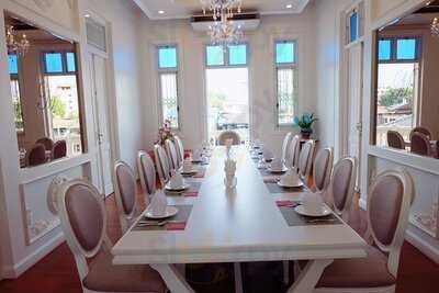 ร้านอาหารบ้านหมอมี