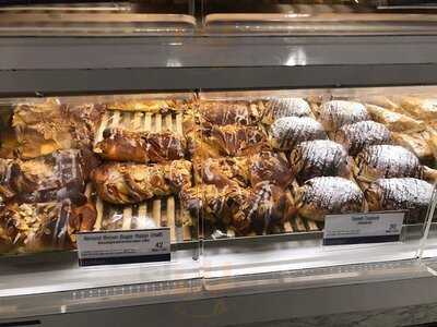 เฟลเวอร์ ฟีลด์