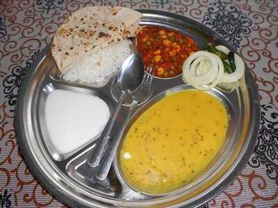 บาร์ทเยี่ยม เรสเทอร์รองต์