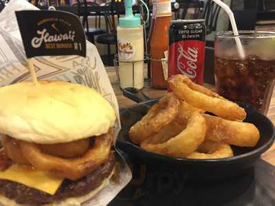 Teddy's Bigger Burgers