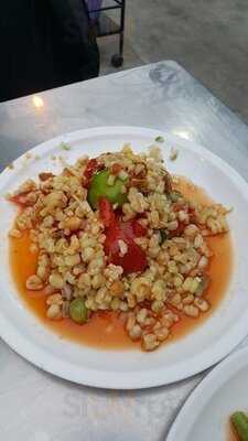 ร้านพิณริมโขง