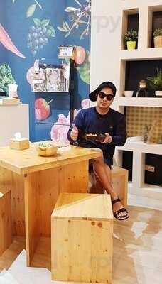 กิน ณ ดี