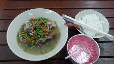 แซ่บเดอก๋วยจั๊บญวน