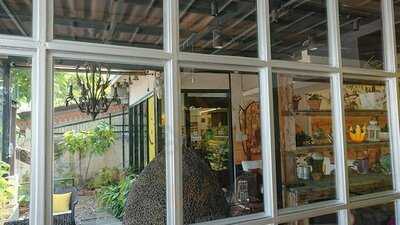 ลาร์นาเฮ้าส์